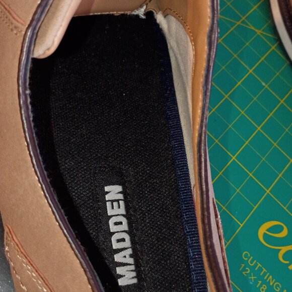 mens size 7.5 laced loafers - Picture 3 of 6